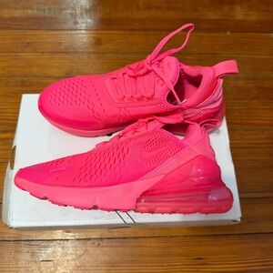 New in box Nike Air Max 270 Hot Pink Sneakers size 38.5